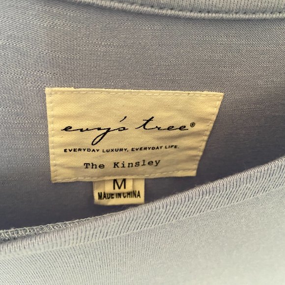 Evy's Tree The Kinsley Tee - Medium - Picture 3 of 5